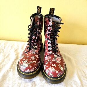 Dr. Martens RARE 1460 Vintage Rose Floral Boots Womans US6